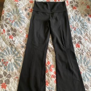 Lululemon yoga pants
